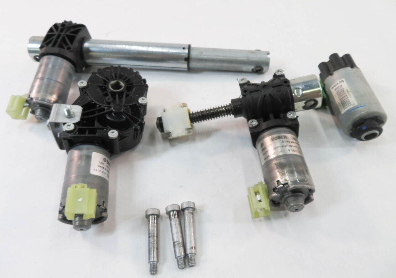 2011 BMW 535i (F10) LEFT FRONT DRIVER SEAT TRACK SEAT MOTOR SET-4