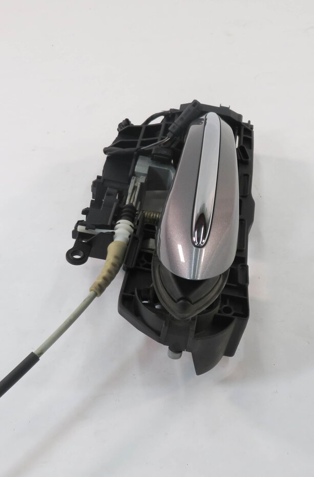 Thumbnail 4: 2011-2016 BMW 528i 535i 550i M5 (F10) LEFT REAR DOOR HANDLE w/ LIGHT (GRAY A52)