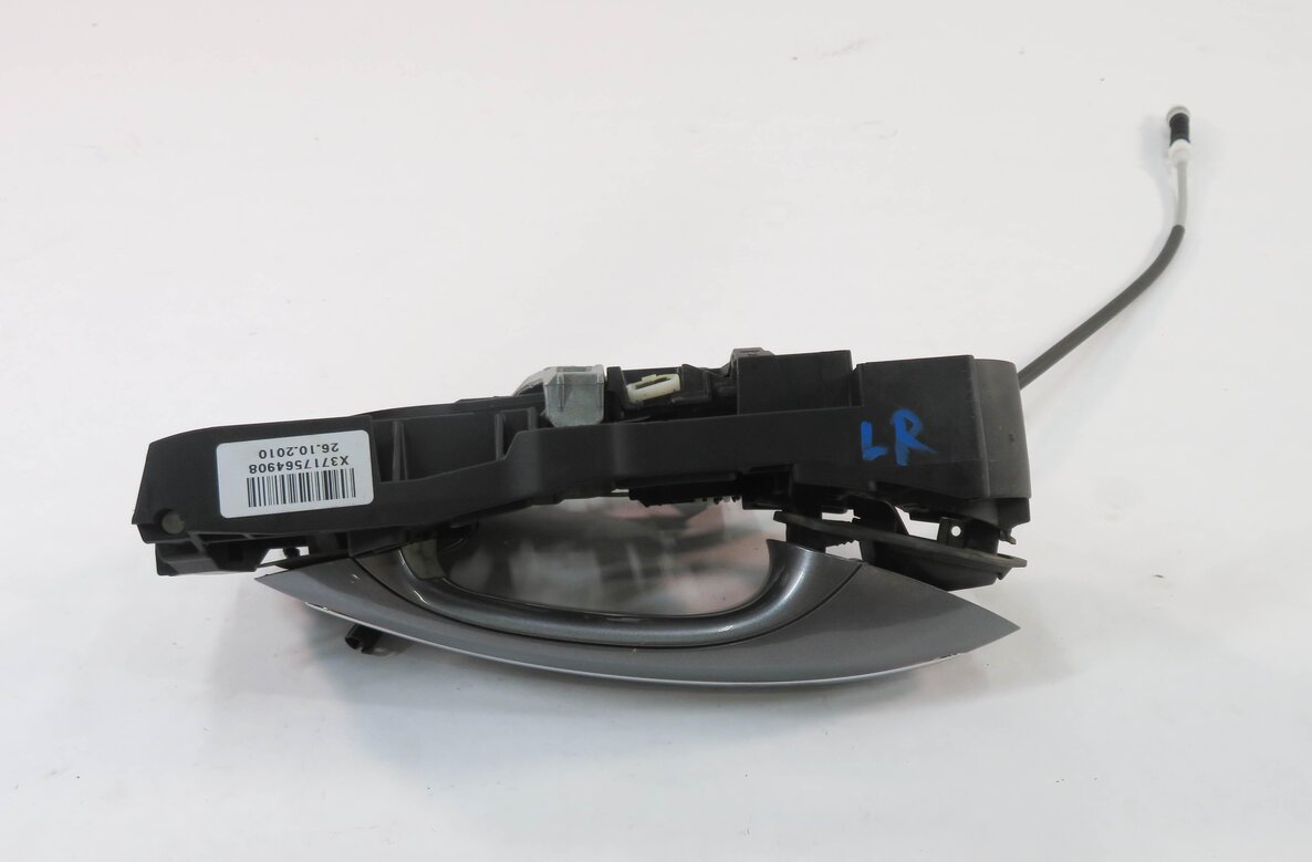 Thumbnail 5: 2011-2016 BMW 528i 535i 550i M5 (F10) LEFT REAR DOOR HANDLE w/ LIGHT (GRAY A52)