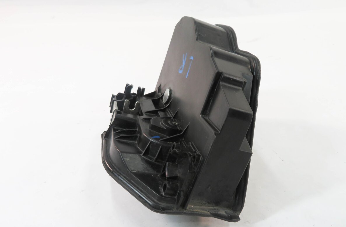 Thumbnail 2: 2010-2018 BMW E90 F30 F32 E60 F10 F01 F25 F26 E70 E71 LEFT SIDE REAR DOOR LATCH