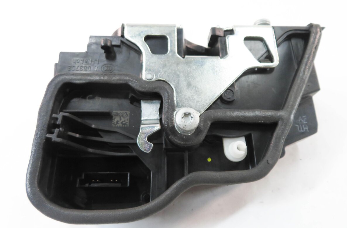 Thumbnail 6: 2010-2018 BMW E90 F30 F32 E60 F10 F01 F25 F26 E70 E71 LEFT SIDE REAR DOOR LATCH