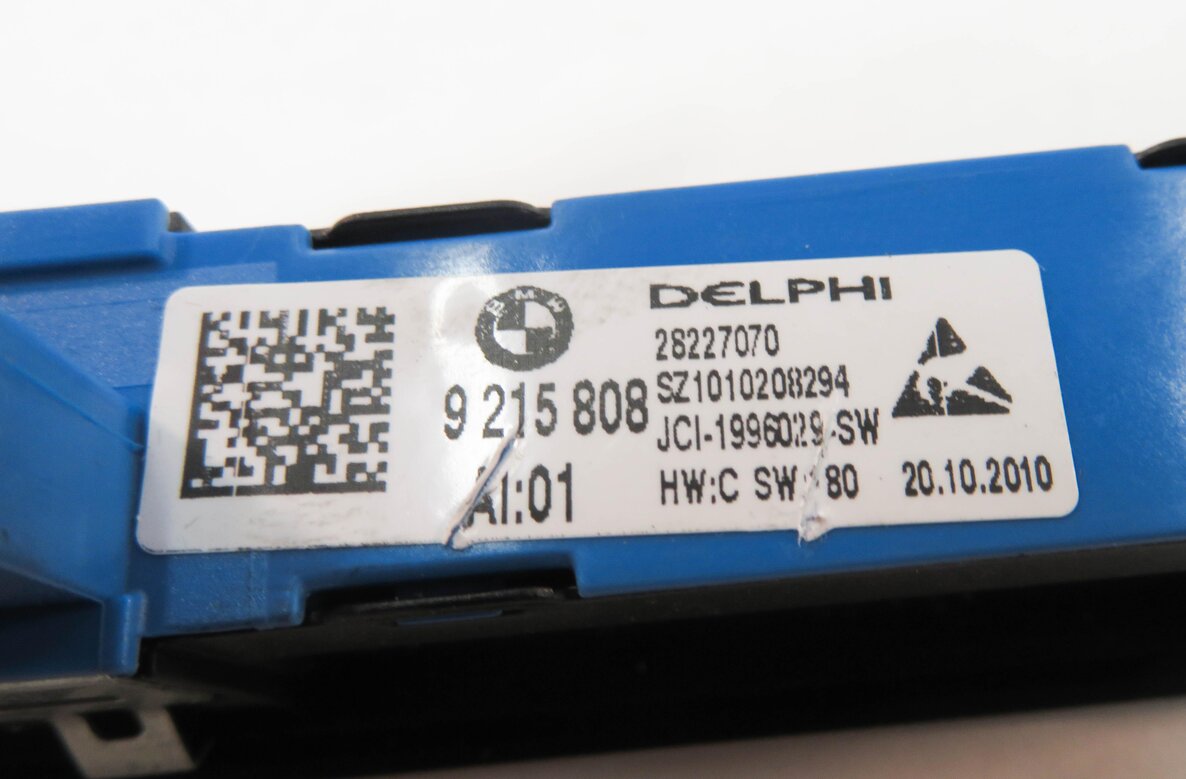 Thumbnail 10: 2011 BMW 535i (F10) LEFT FRONT DRIVER POWER MEMORY SEAT ADJUSTMENT SWITCH