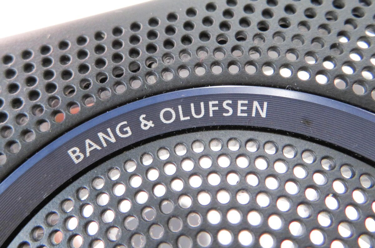 Thumbnail 12: 2009 AUDI Q5 (8R) RADIO STEREO - BANG & OLUFSEN SPEAKER GRILLE TRIM SET-12