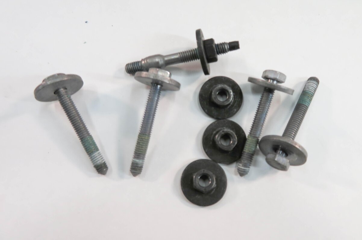 Thumbnail 7: 2009 AUDI Q5 (8R) LEFT & RIGHT SIDE ROOF LUGGAGE CARGO RACK RAIL SET-2 (SILVER)