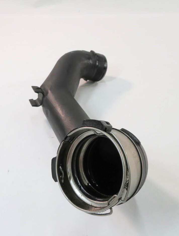Thumbnail 4: 2011 BMW 535i (F10) 3.0L N55 TURBO ENGINE - AIR INDUCTION TRACT PIPE HOSE
