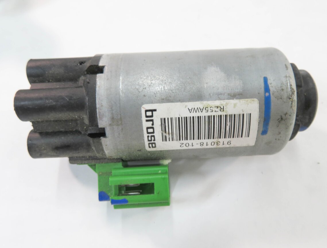 Thumbnail 6: 2011 BMW 535i (F10) LEFT FRONT DRIVER POWER SEAT ADJUSTMENT MOTOR SET-4