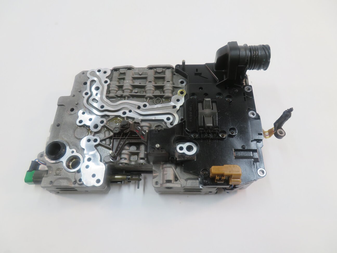 Thumbnail 4: 2010-2011 BMW 535i 535iGT (F07 F10) 8HP45 - AUTOMATIC TRANSMISSION VALVE BODY