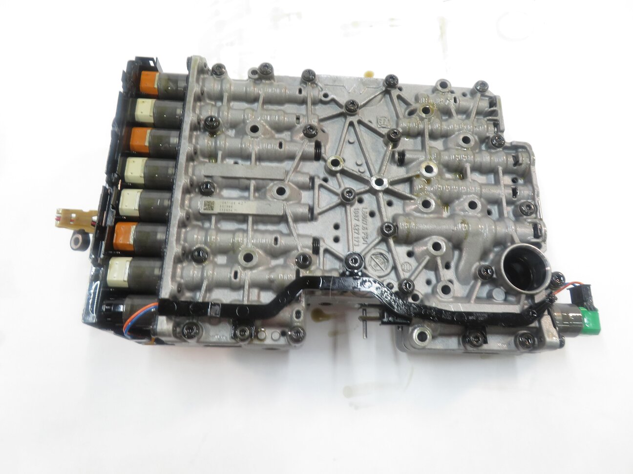 Thumbnail 6: 2010-2011 BMW 535i 535iGT (F07 F10) 8HP45 - AUTOMATIC TRANSMISSION VALVE BODY