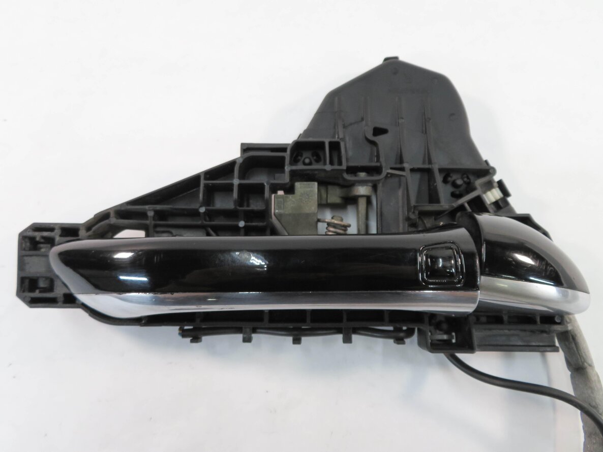 Thumbnail 2: 2007 MERCEDES GL450 (X164) RIGHT FRONT PASSENGER KEYLESS GO DOOR HANDLE (BLACK)