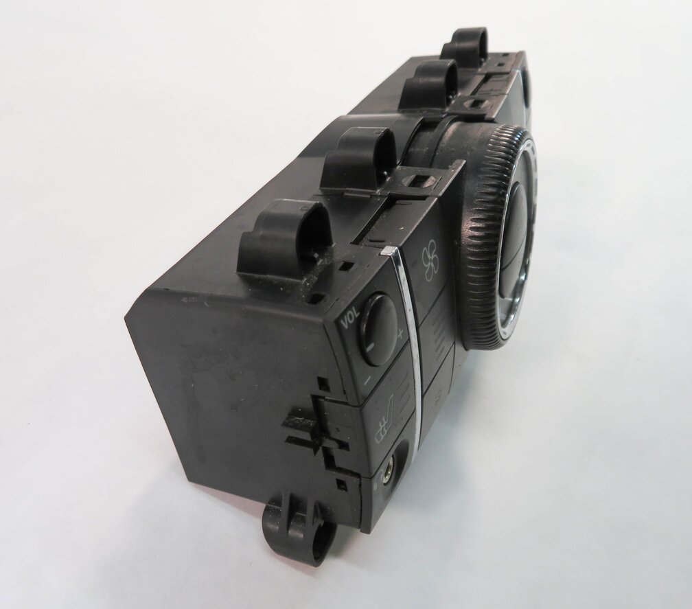 Thumbnail 4: 2006-2012 MERCEDES GL350 GL450 GL550 ML320 ML350 R350 - REAR TEMPERATURE CONTROL
