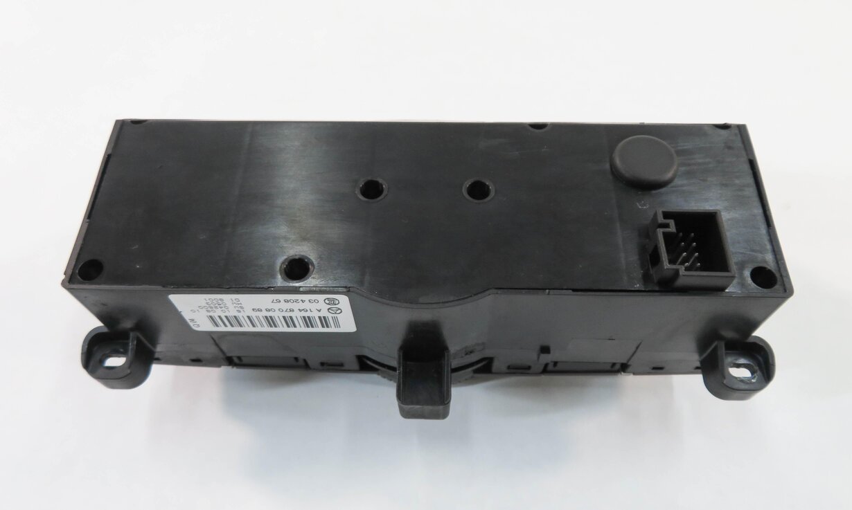 Thumbnail 7: 2006-2012 MERCEDES GL350 GL450 GL550 ML320 ML350 R350 - REAR TEMPERATURE CONTROL