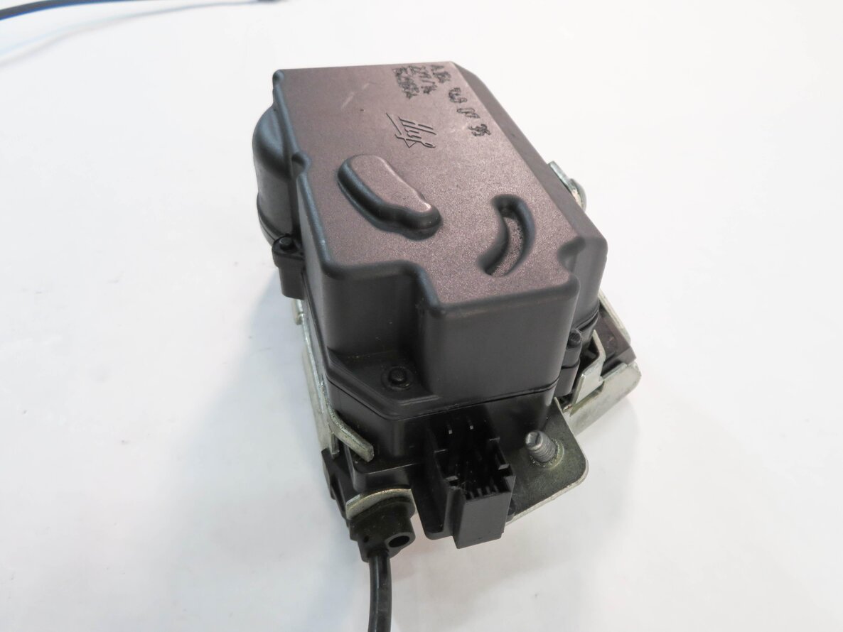 Thumbnail 5: 2007 MERCEDES GL450 (X164) REAR TRUNK LOCK LATCH ACTUATOR