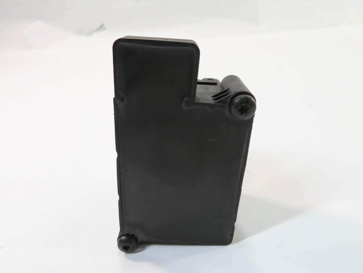 Thumbnail 5: 2007 MERCEDES GL450 (X164) AIR SUSPENSION DISTRIBUTION VALVE BLOCK