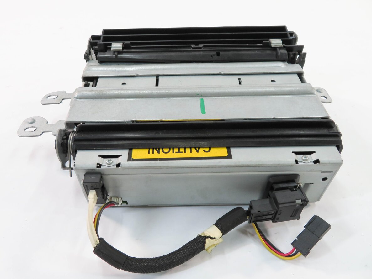 Thumbnail 4: 2003-2013 MERCEDES BENZ - B E GL ML CLS R - CLASS RADIO STEREO 6-DISC CD CHANGER