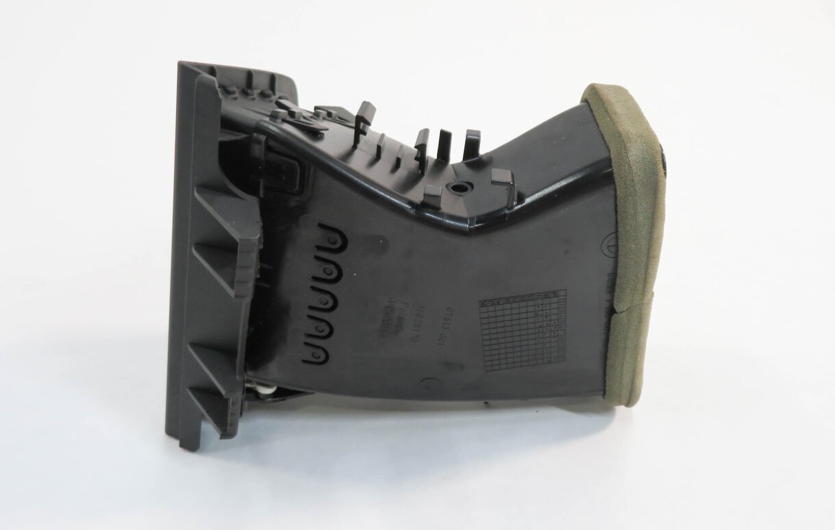 Thumbnail 3: 2011 BMW 535i (F10) LEFT FRONT DRIVER DASH HEATER A/C AIR VENT