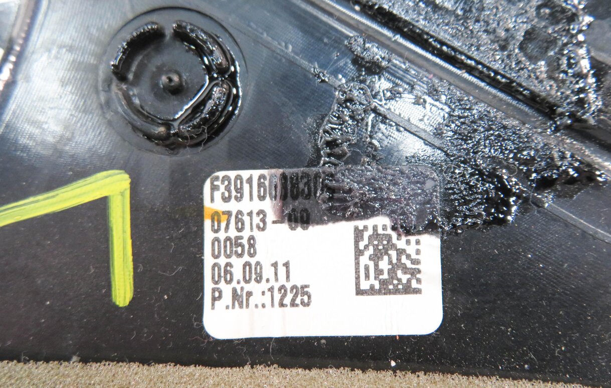 Thumbnail 7: 2011 BMW 535i (F10) LEFT FRONT DRIVER DASH HEATER A/C AIR VENT