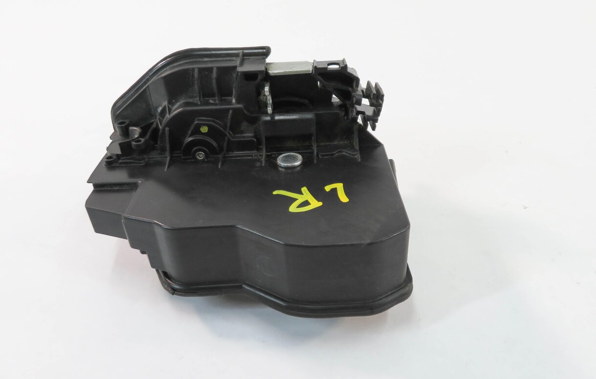 Thumbnail 3: 2010-2018 BMW E90 F30 F32 E60 F10 F01 F25 F26 E70 E71 LEFT SIDE REAR DOOR LATCH