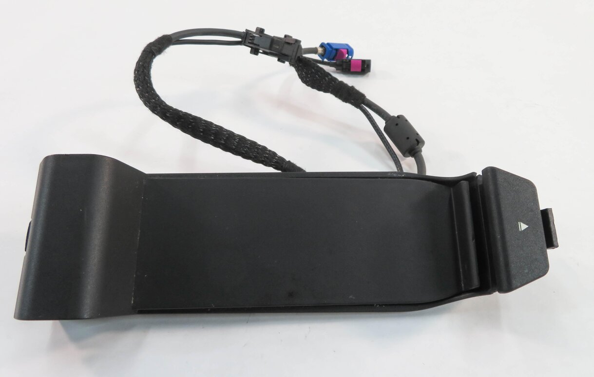 2011 BMW 535i (F10) FRONT CENTER CONSOLE SNAP IN PHONE CRADLE