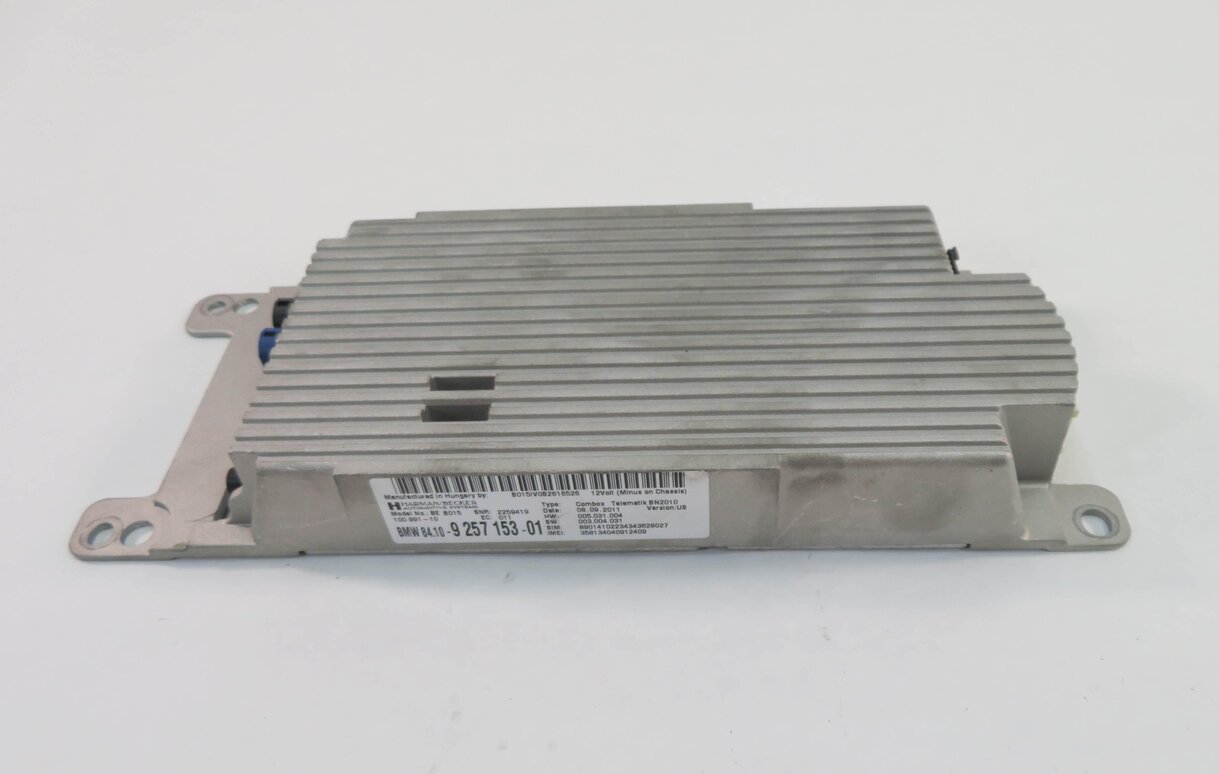 Thumbnail 2: 2012 BMW 535i (F10) BLUETOOTH TELEMATICS COMMUNICATION COMBOX CONTROL MODULE