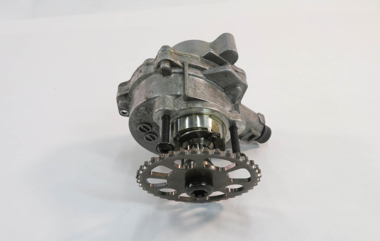 Thumbnail 2: 10-12 BMW 135i 335i 535i 640i X3 X5 X6 (E87 E90 E70) 3.0L N55 BRAKE VACUUM PUMP