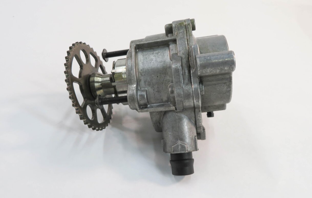 Thumbnail 3: 10-12 BMW 135i 335i 535i 640i X3 X5 X6 (E87 E90 E70) 3.0L N55 BRAKE VACUUM PUMP