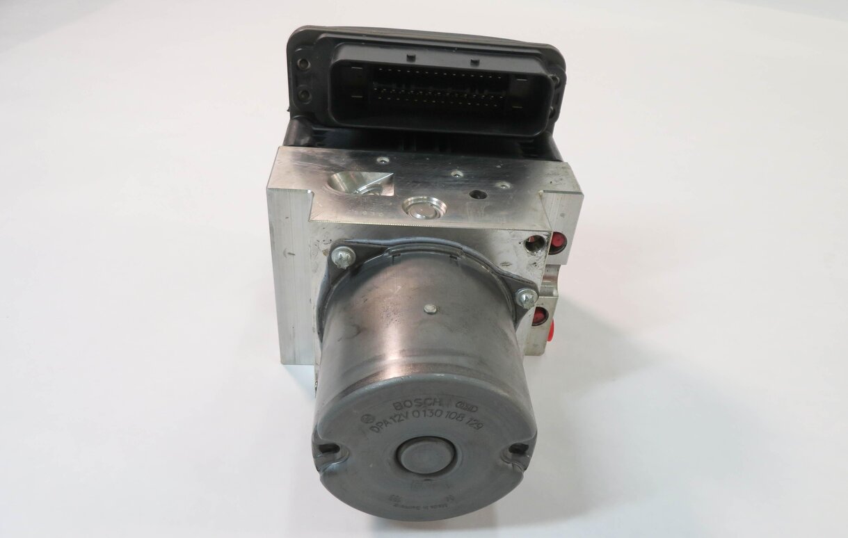 Thumbnail 2: 11-12 BMW 528i 535i 550i 640i 650i (F06 F10) RWD DSC ABS ANTI-LOCK BRAKE PUMP