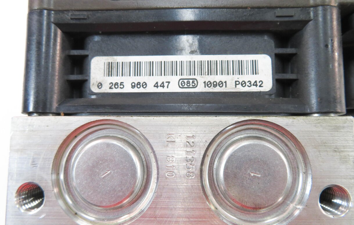 Thumbnail 5: 11-12 BMW 528i 535i 550i 640i 650i (F06 F10) RWD DSC ABS ANTI-LOCK BRAKE PUMP