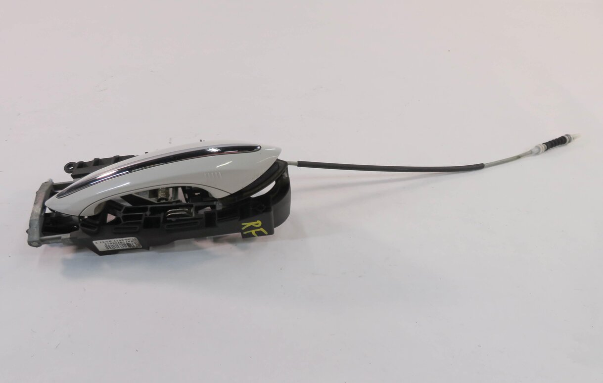 Thumbnail 3: 09-18 BMW 528i 535i 550i 740i 750i 760i RIGHT FRONT COMFORT DOOR HANDLE (WHITE)