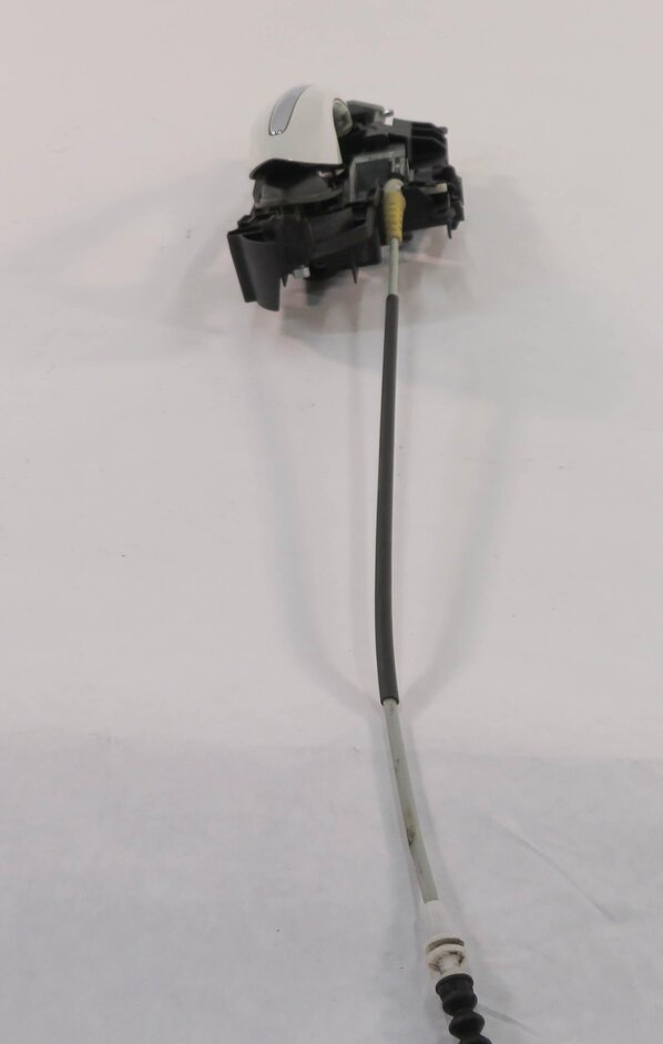 Thumbnail 4: 09-18 BMW 528i 535i 550i 740i 750i 760i RIGHT FRONT COMFORT DOOR HANDLE (WHITE)
