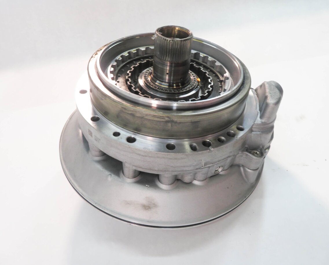 Thumbnail 3: 2014-2018 BMW 328i (F30) 2.0L N47T DIESEL - 8HP-45 A/T TRANSMISSION OIL PUMP
