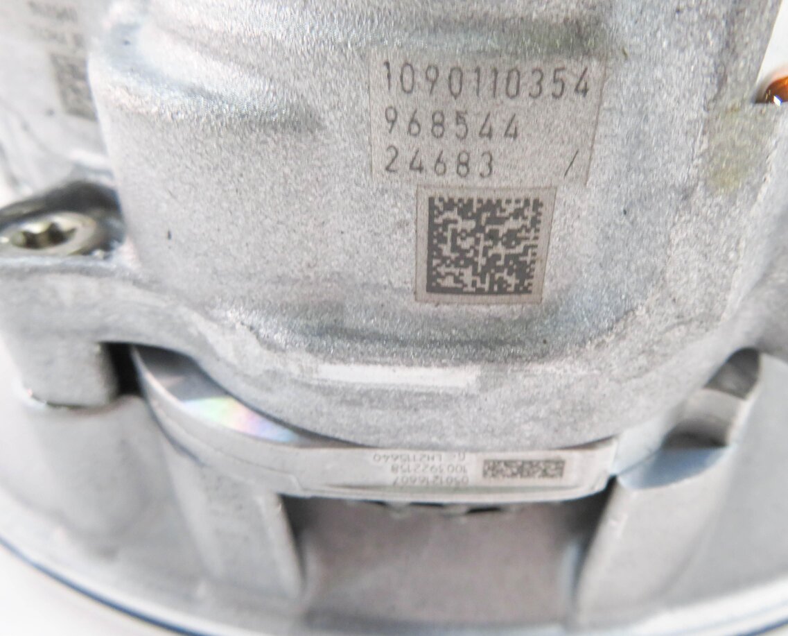 Thumbnail 5: 2014-2018 BMW 328i (F30) 2.0L N47T DIESEL - 8HP-45 A/T TRANSMISSION OIL PUMP