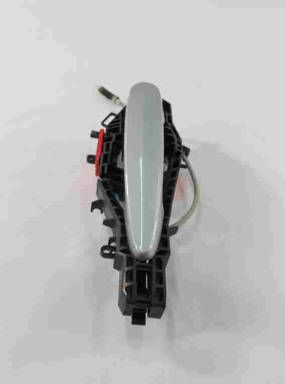Thumbnail 4: 12-19 BMW 228i 328i 330i 335i (F30 F31 F32 F33) RIGHT FRONT DOOR HANDLE (SILVER)