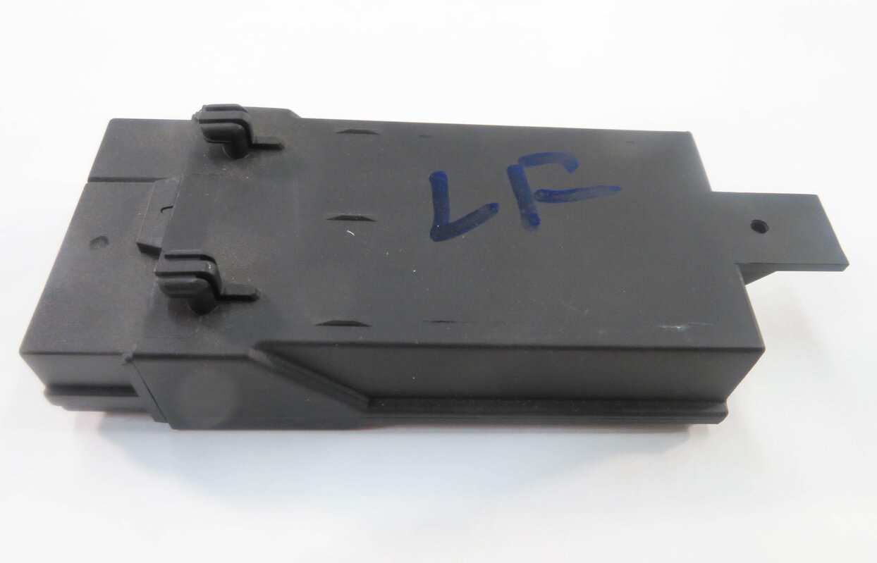 Thumbnail 6: 10-19 BMW 328i 330i 335i 530i 535i 550i 740i 750i 760i - REAR HEATED SEAT MODULE