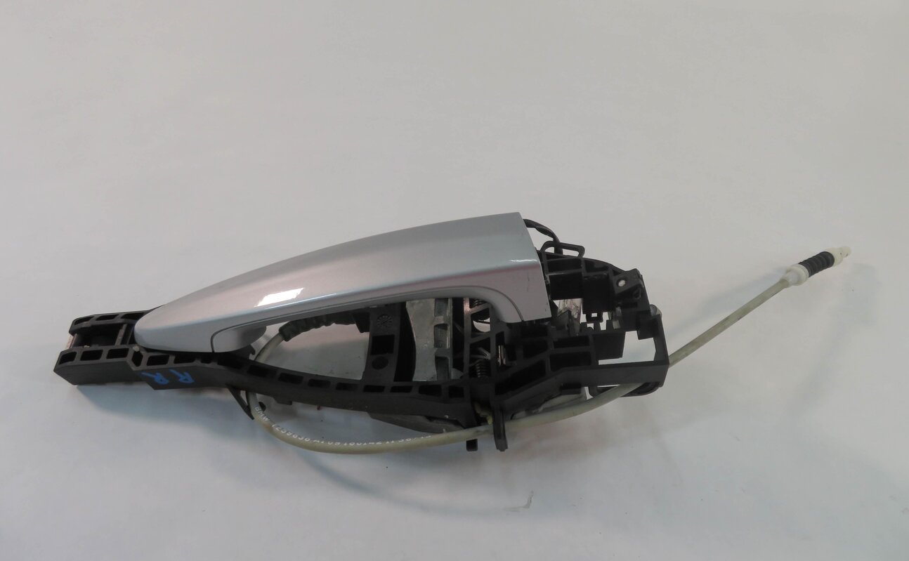 Thumbnail 5: 12-19 BMW 228i 328i 330i 335i (F30 F31 F32 F33) RIGHT REAR DOOR HANDLE (SILVER)