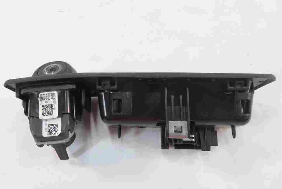Thumbnail 3: 09-18 BMW 2 3 4 5 7 M5 X3 X5 X6 (F01 F07 F10 F15) REARVIEW CAMERA & TRUNK HANDLE
