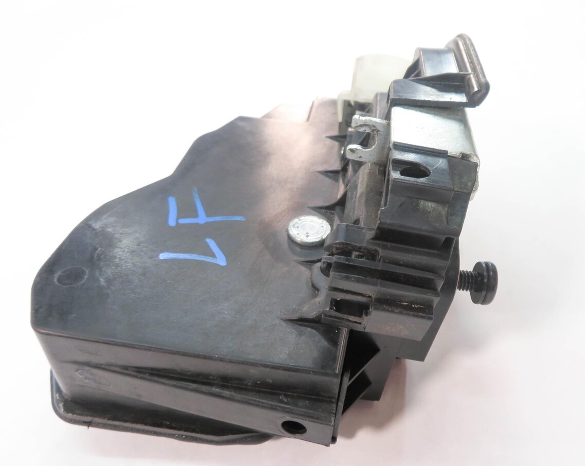 Thumbnail 2: 2009-2018 BMW 1/2/3/4/5/7/X1 X3 X4 (E87 E90 F01 F10) LEFT FRONT DOOR LOCK LATCH