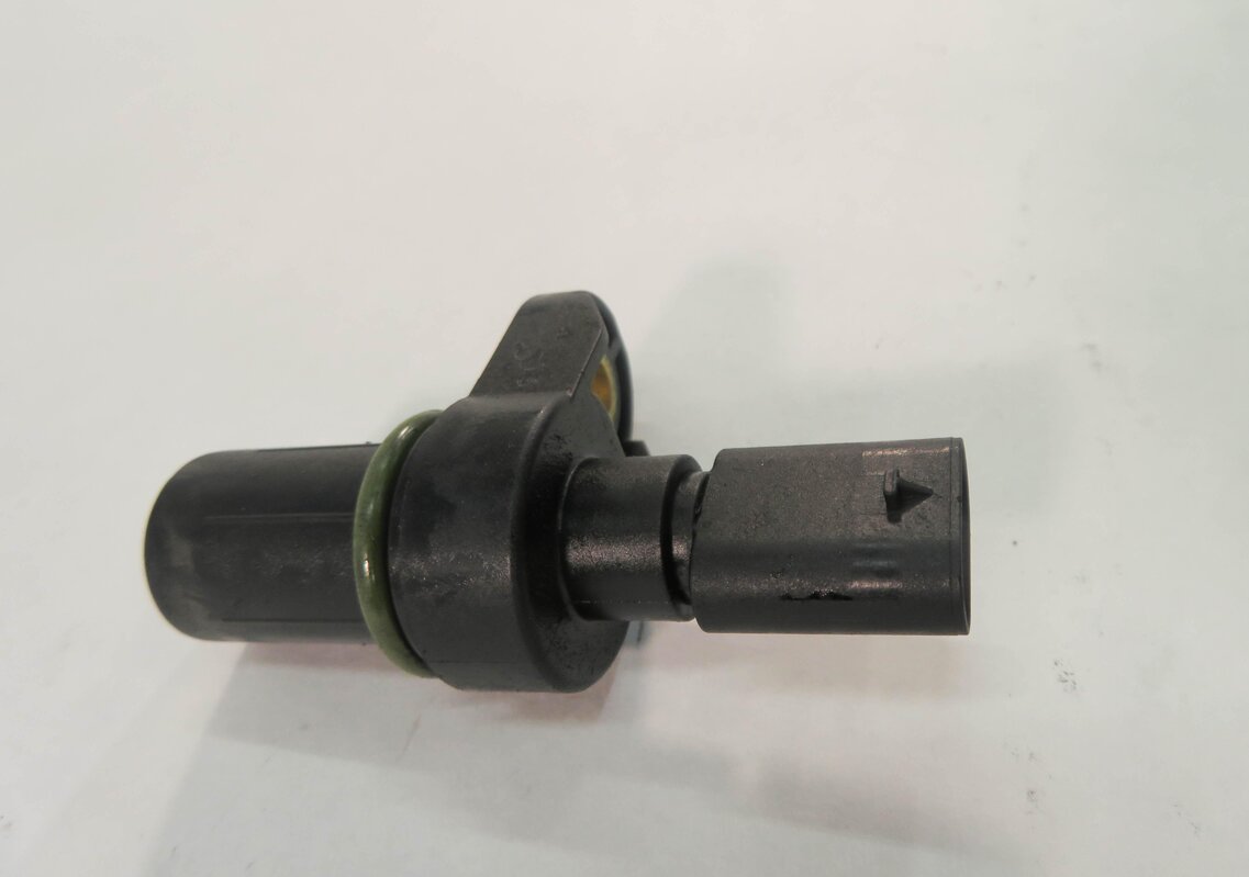 Thumbnail 3: 2014 BMW 328i (F30) 2.0L N47T TURBO DIESEL ENGINE - CAMSHAFT CAM POSITION SENSOR