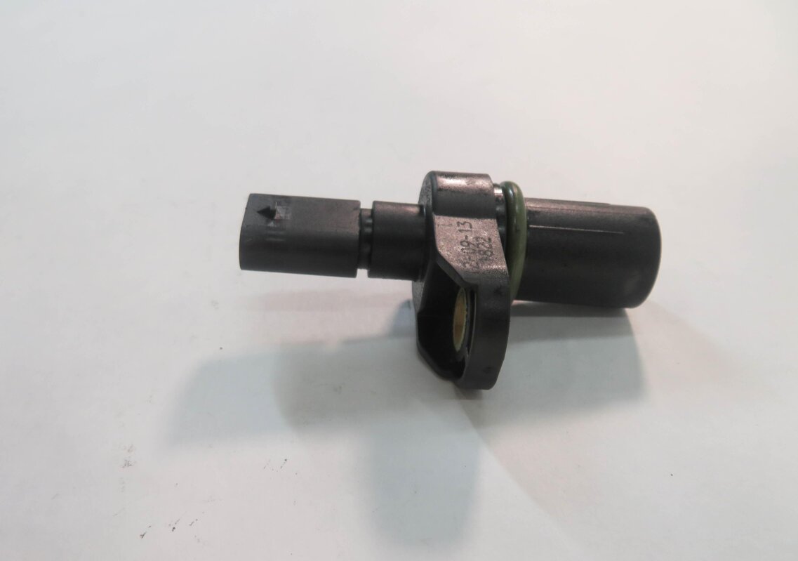 Thumbnail 4: 2014 BMW 328i (F30) 2.0L N47T TURBO DIESEL ENGINE - CAMSHAFT CAM POSITION SENSOR