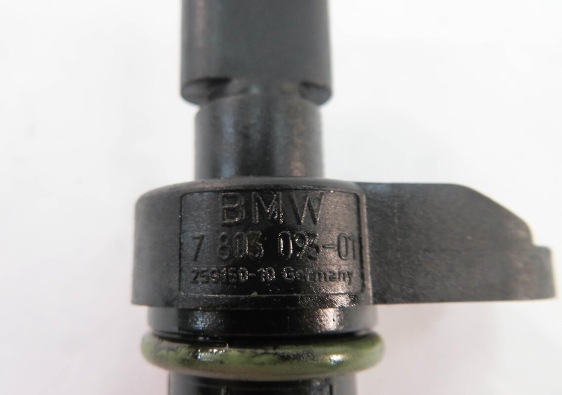 Thumbnail 7: 2014 BMW 328i (F30) 2.0L N47T TURBO DIESEL ENGINE - CAMSHAFT CAM POSITION SENSOR