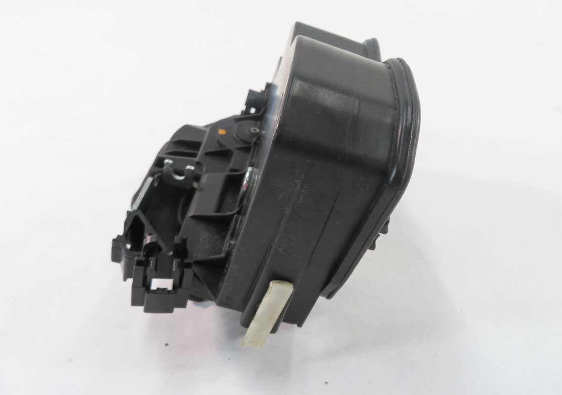 Thumbnail 3: 2010-2018 BMW E90 F30 F32 E60 F10 F01 F25 F26 E70 E71 RIGHT SIDE REAR DOOR LATCH