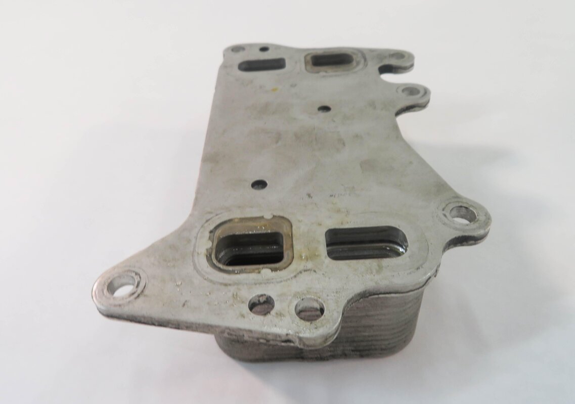 Thumbnail 3: 2014-2018 BMW 328i X3 (F25 F30) 2.0L N47T DIESEL ENGINE OIL COOLER