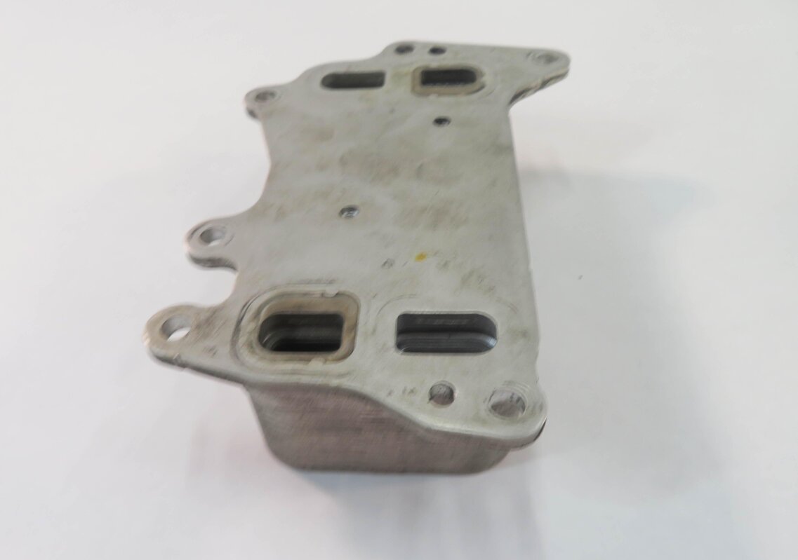 Thumbnail 5: 2014-2018 BMW 328i X3 (F25 F30) 2.0L N47T DIESEL ENGINE OIL COOLER