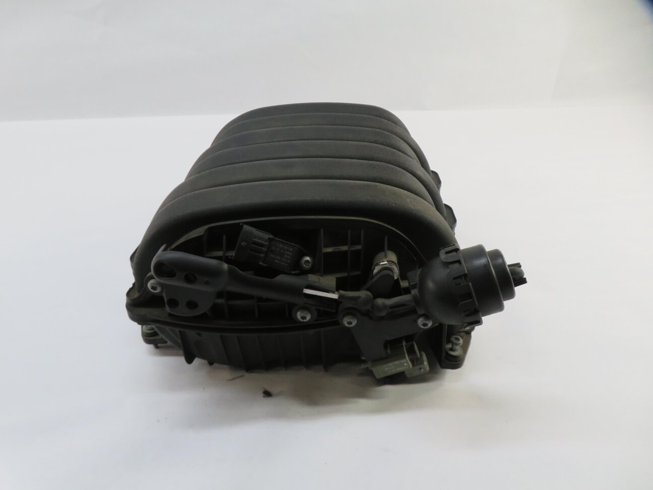 2011-2016 PORSCHE PANAMERA (970 G1) 3.6L M46 ENGINE - INTAKE MANIFOLD ASSEMBLY