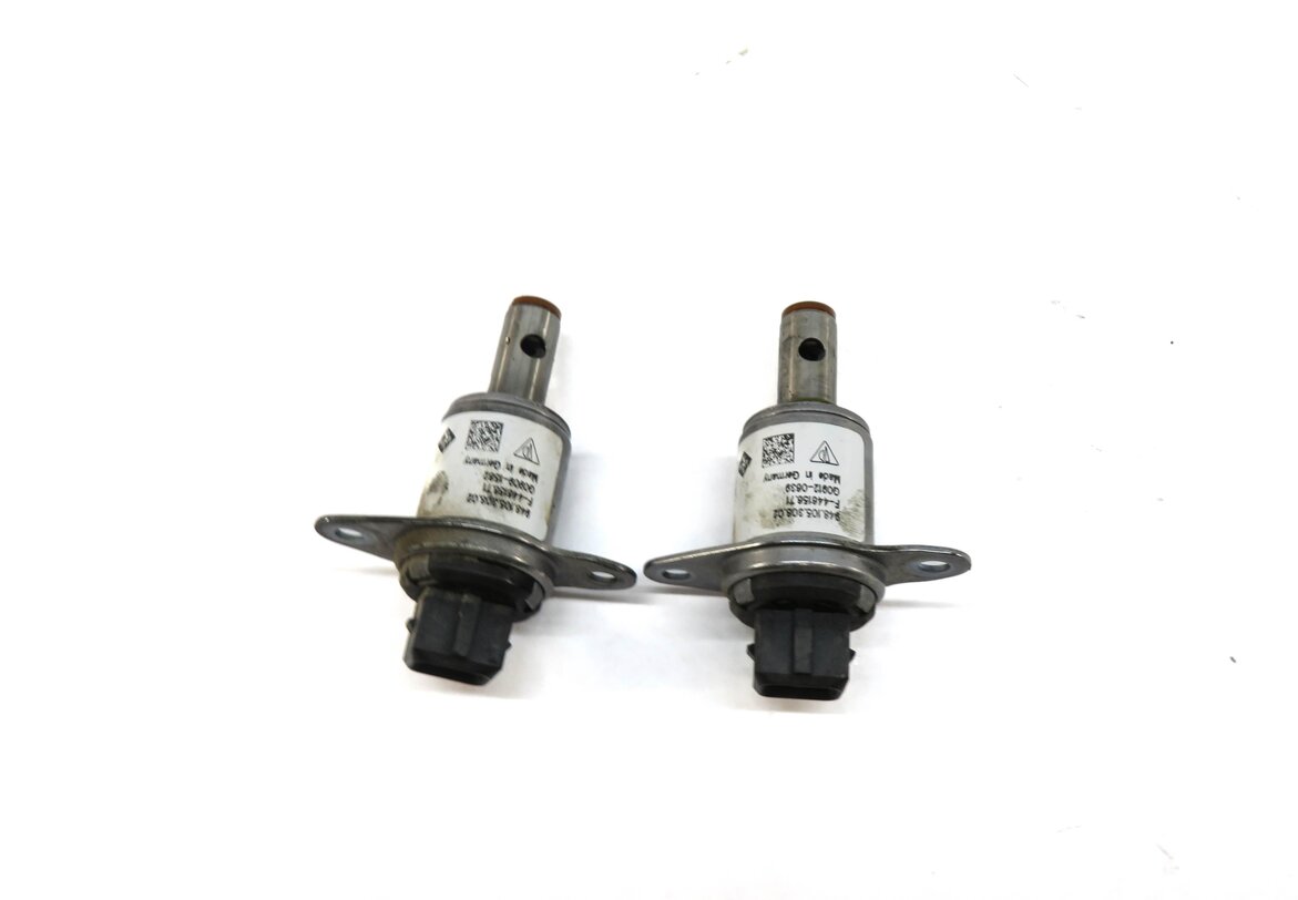 Thumbnail 2: 2012 PORSCHE PANAMERA (970) 3.6L M46 ENGINE CAMSHAFT ADJUSTER SOLENOID SET 2