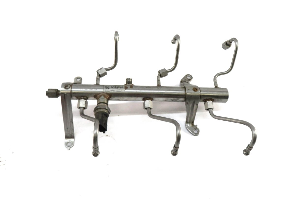 Thumbnail 4: 2012 PORSCHE PANAMERA (970) 3.6L M46 ENGINE FUEL RAIL w/ LINES 94611011521