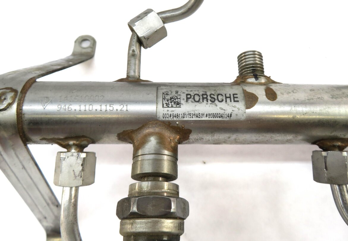 Thumbnail 5: 2012 PORSCHE PANAMERA (970) 3.6L M46 ENGINE FUEL RAIL w/ LINES 94611011521