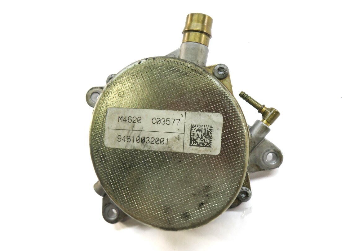 Thumbnail 4: 2012 PORSCHE PANAMERA (970) 3.6L M46 ENGINE BRAKE VACUUM PUMP 94811005006
