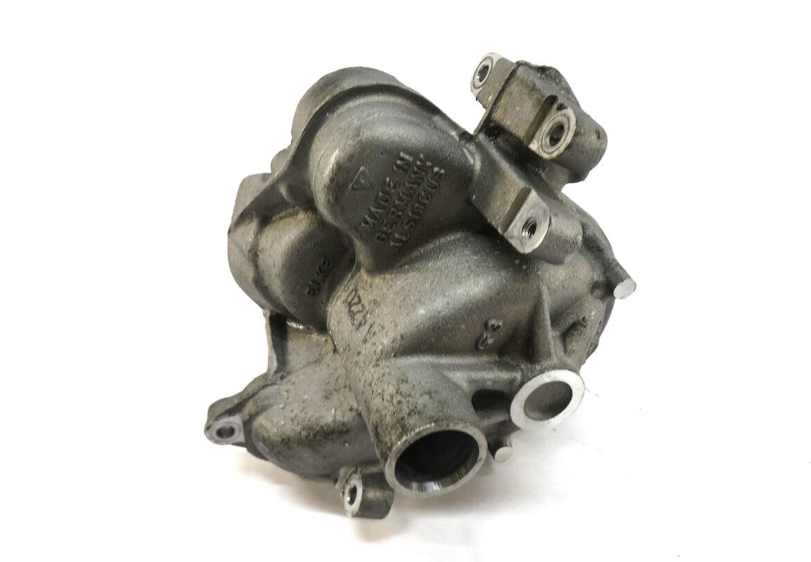 Thumbnail 3: 2012 PORSCHE PANAMERA (970) 3.6L M46 ENGINE THERMOSTATE HOUSING 948106180
