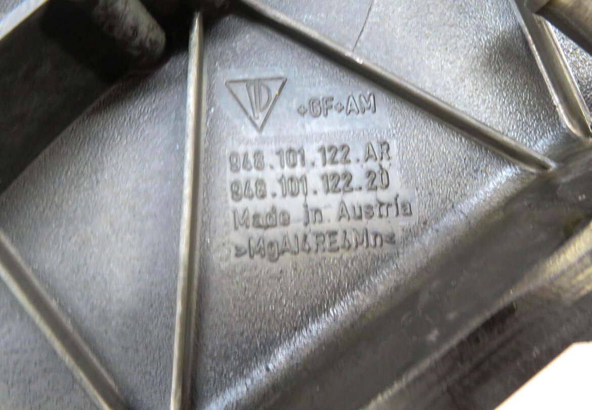 Thumbnail 6: 2012 PORSCHE PANAMERA (970) 3.6L M46 ENGINE LOWER TIMING COVER 948101122