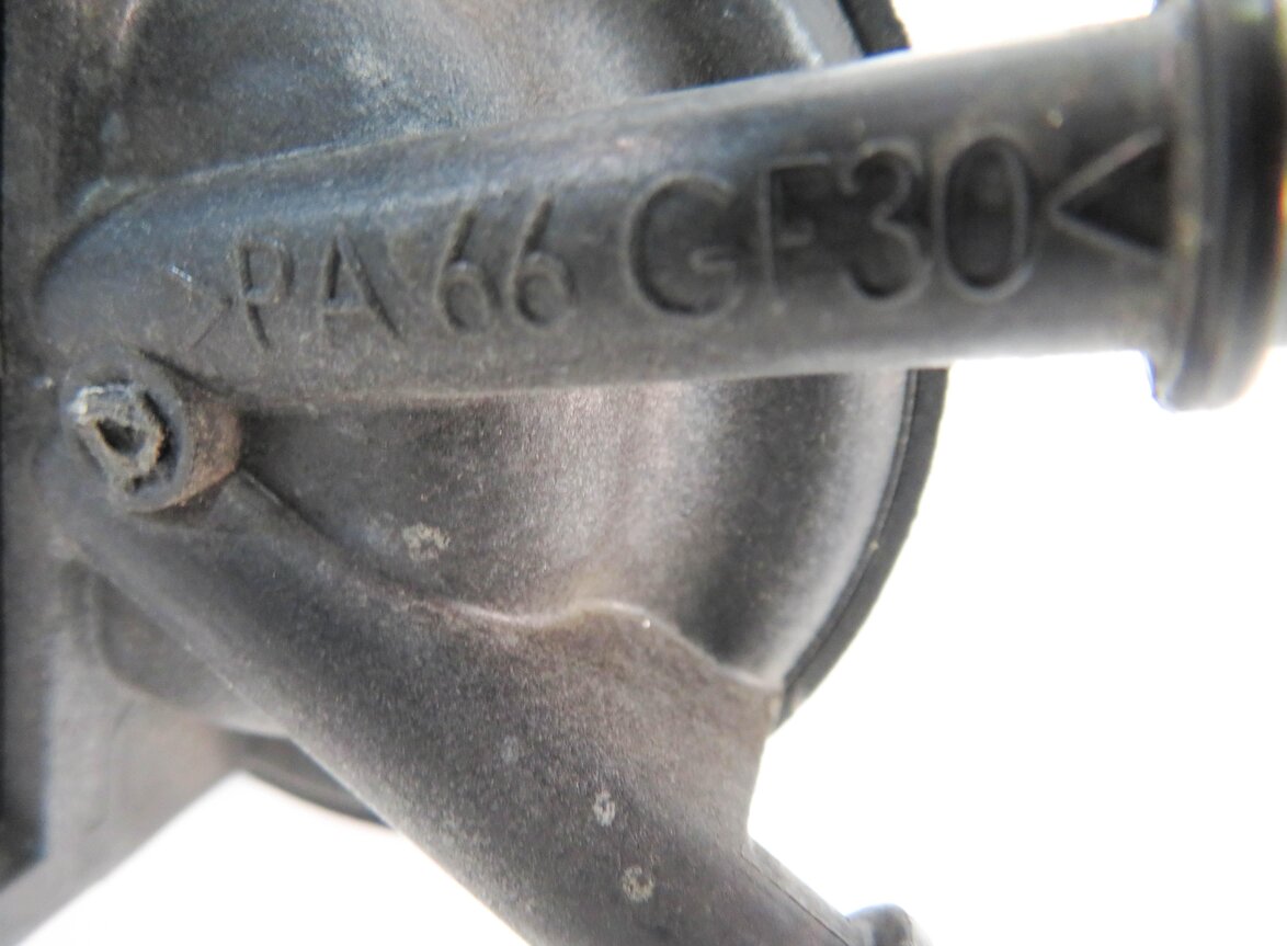 Thumbnail 7: 2012 PORSCHE PANAMERA (970 G1) 3.6L M46 ENGINE - COOLANT BLEEDER VALVE